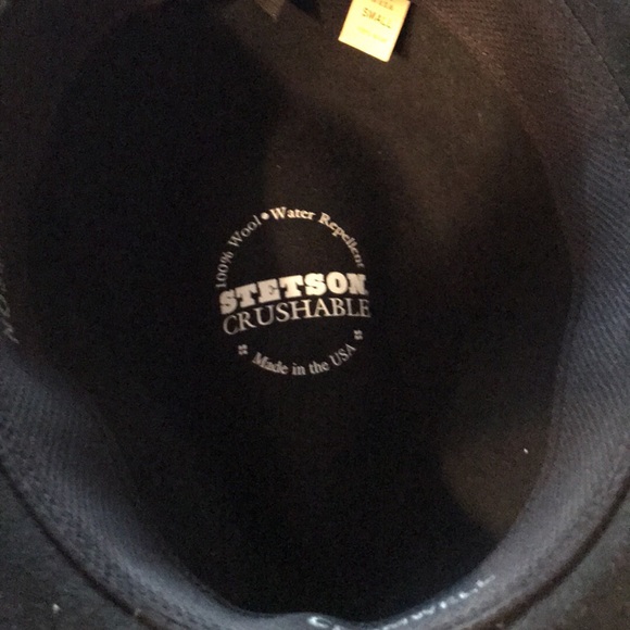 Wool hat - Picture 3 of 3